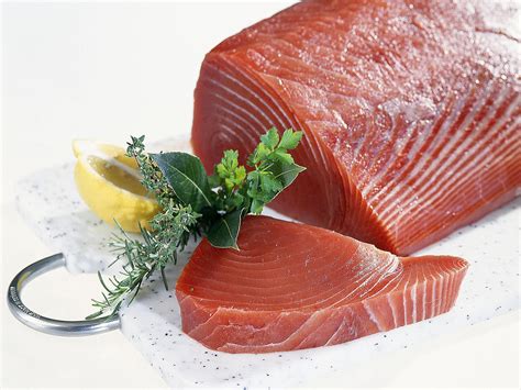 Tuna .